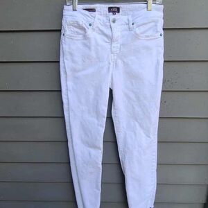 White NYDJ Marilyn Straight Leg Jeans size 8
